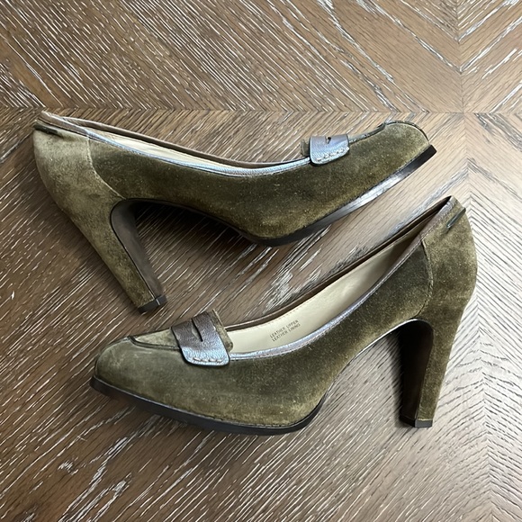 Via Spiga olive green suede penny loafer with green leather trim heel 9M - Picture 6 of 17